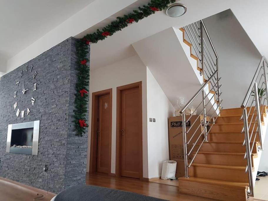 Mezonetovy Apartman V Centre Novej Dubnice Ilava Eksteriør billede